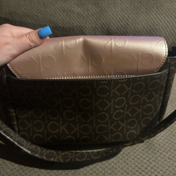 Calvin Klein triple compartment shoulder bag (pink) - Picture 5 of 5